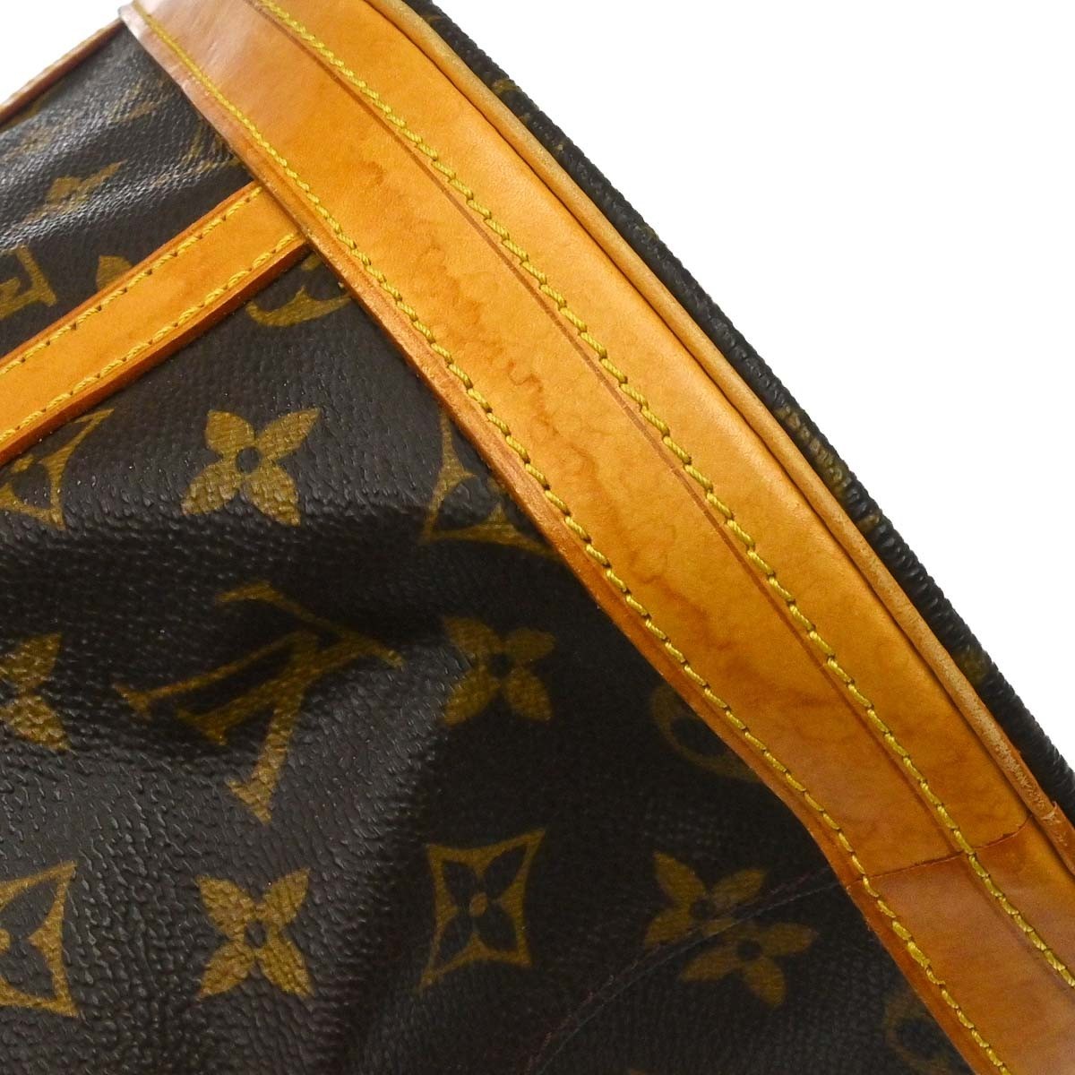 Louis Vuitton Monogram Bucket GM Tote Bag
