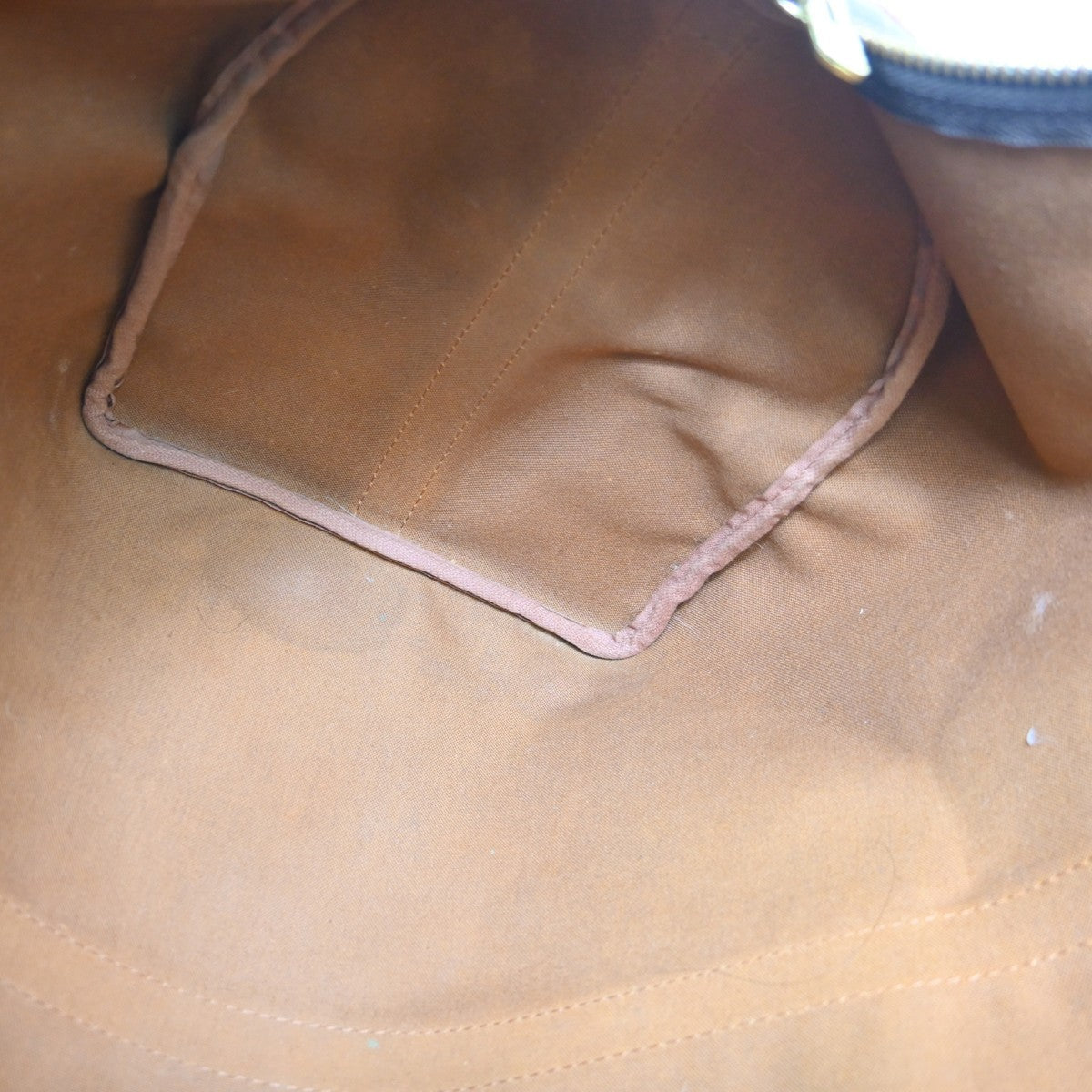 Louis Vuitton Keepall 50 Bandouliere Handbag