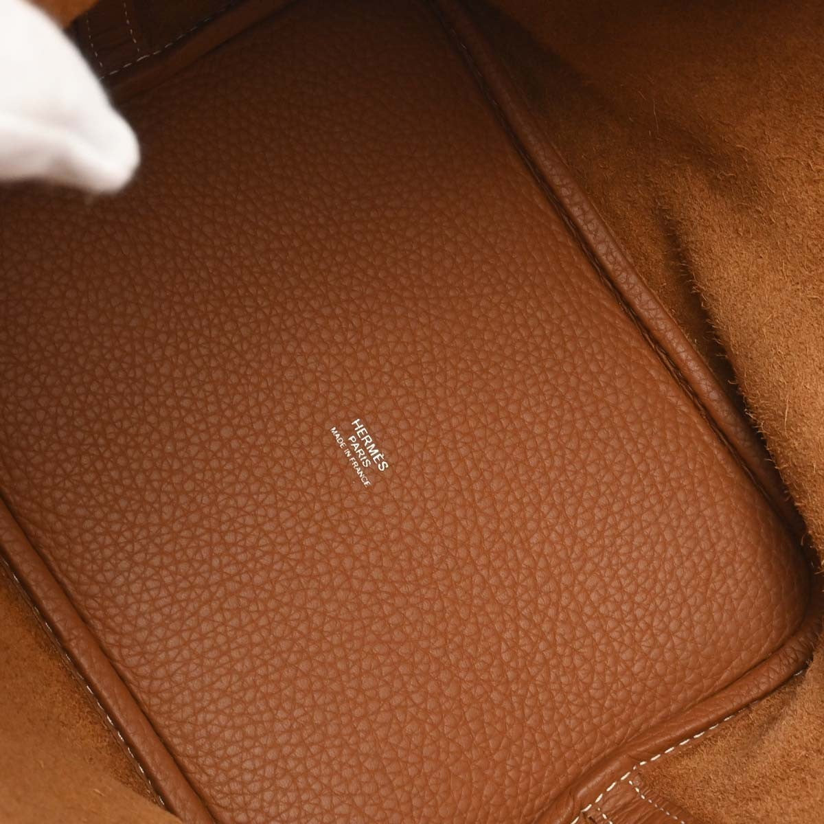 Hermès Gold Taurillon Clemence Picotin Lock 22 MM Handbag