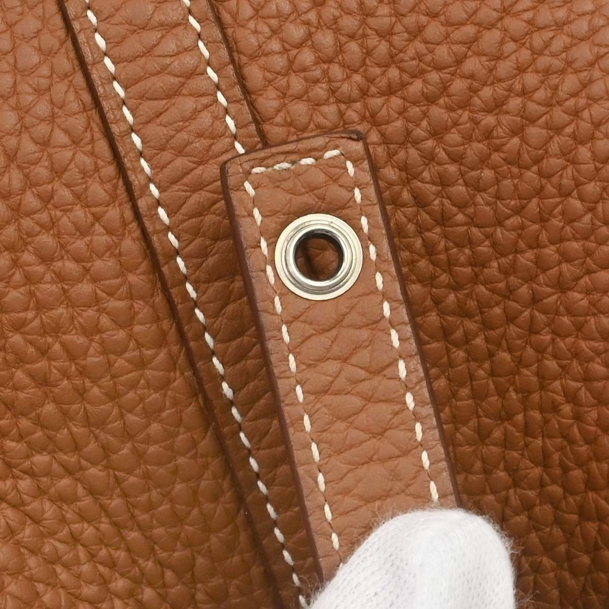 Hermès Gold Taurillon Clemence Picotin Lock 22 MM Handbag
