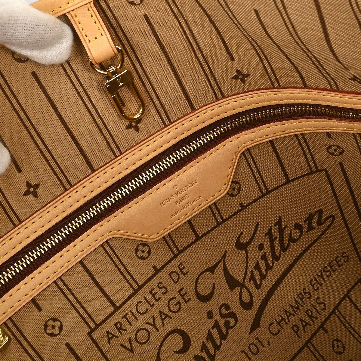 Louis Vuitton Monogram Neverfull GM Tote Bag