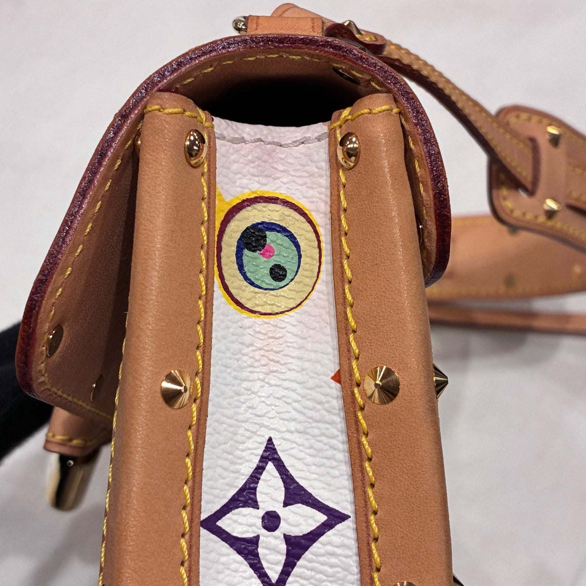 Louis Vuitton Eye Love Monogram Pochette Eye Miss You