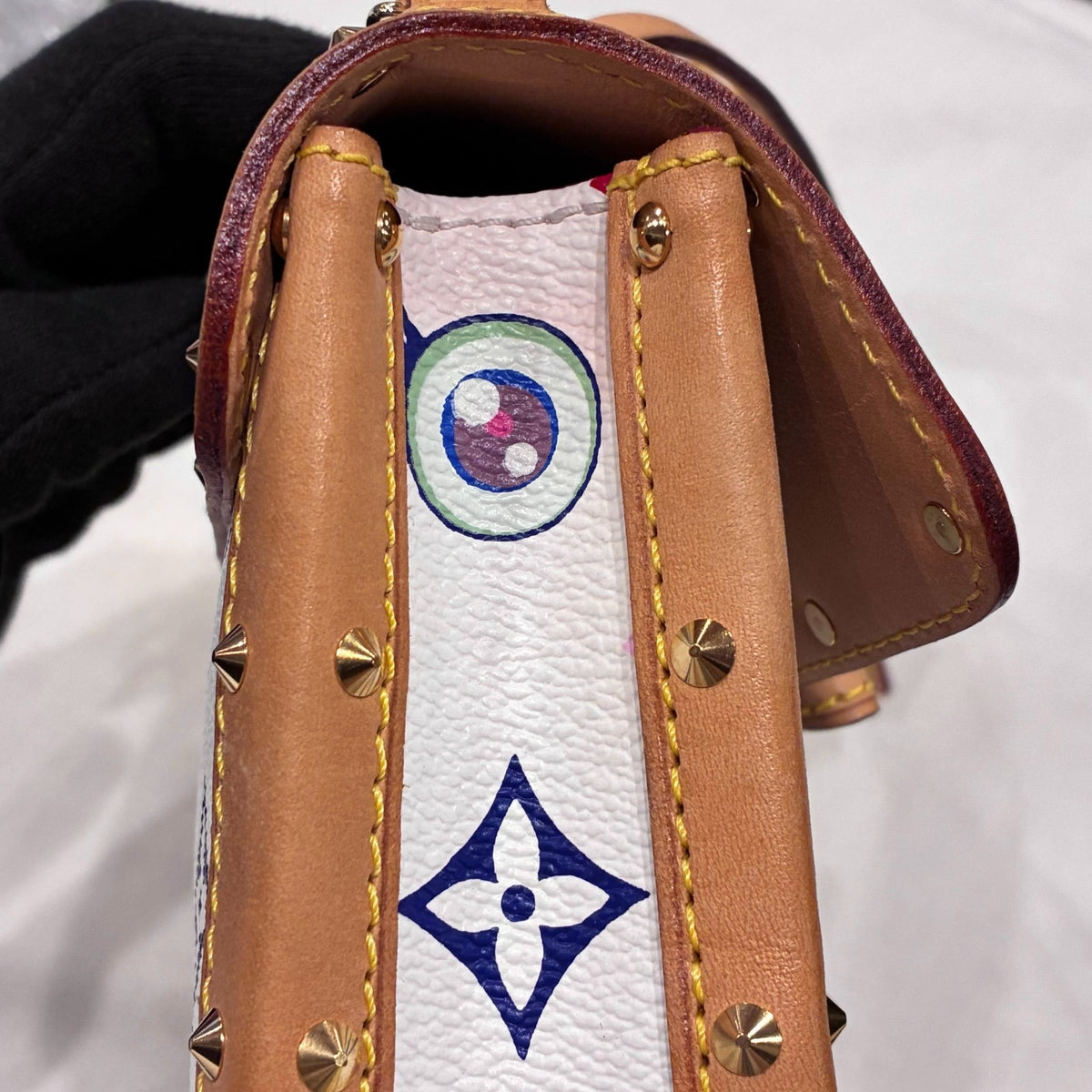 Louis Vuitton Eye Love Monogram Pochette Eye Miss You