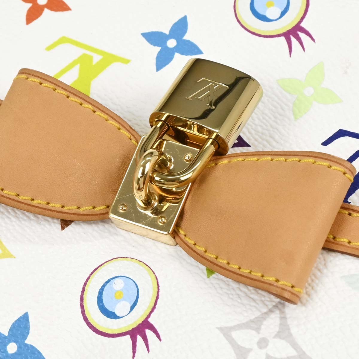 Louis Vuitton Eye Love Monogram Pochette Eye Miss You