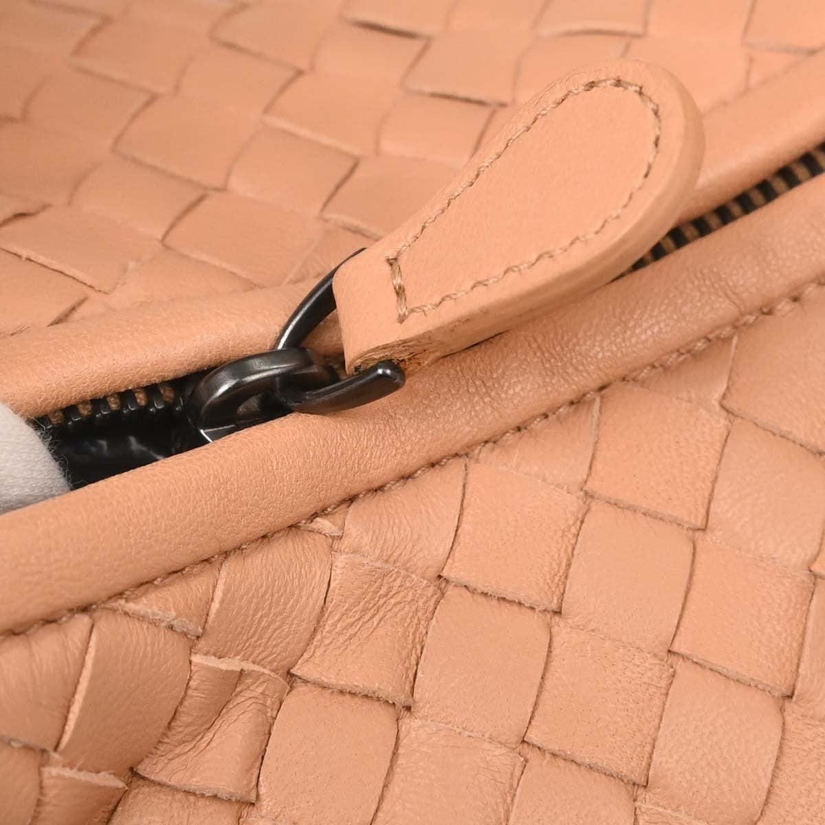 Bottega Veneta Pink Beige Lambskin Intrecciato Hobo Handbag