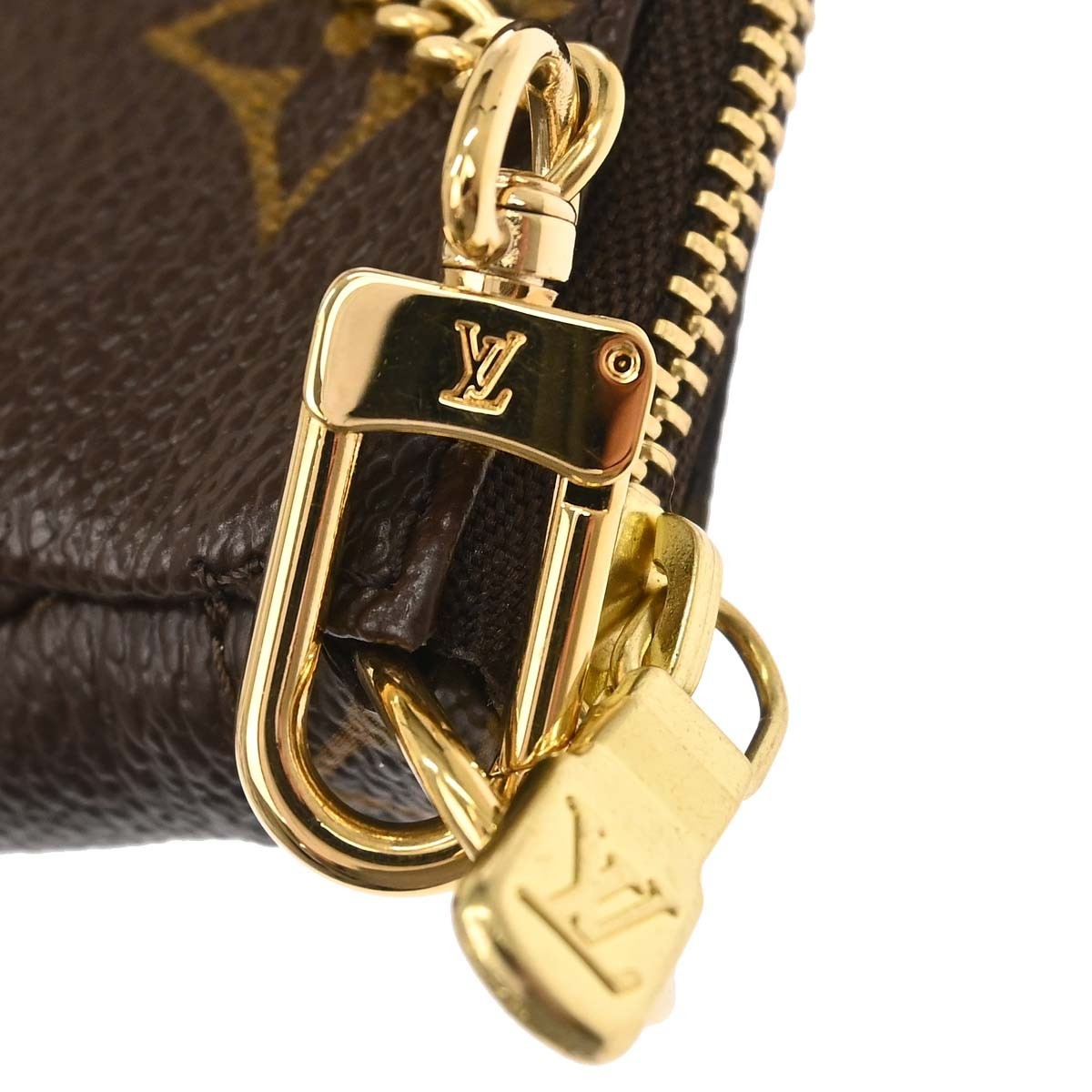 Louis Vuitton Monogram Mini Pochette Accessoires Handbag