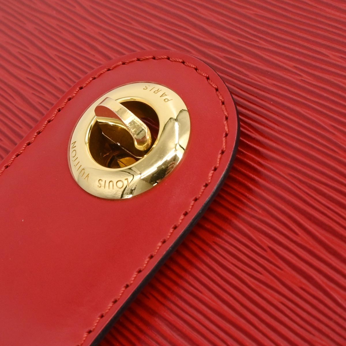 Louis Vuitton Red Epi Cluny Shoulder Bag
