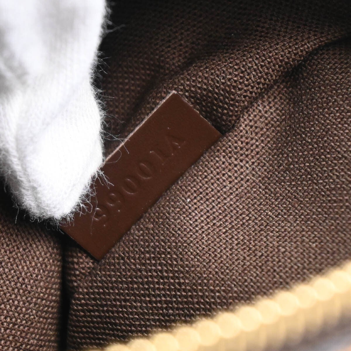 Louis Vuitton Damier Messenger Melville Shoulder Bag