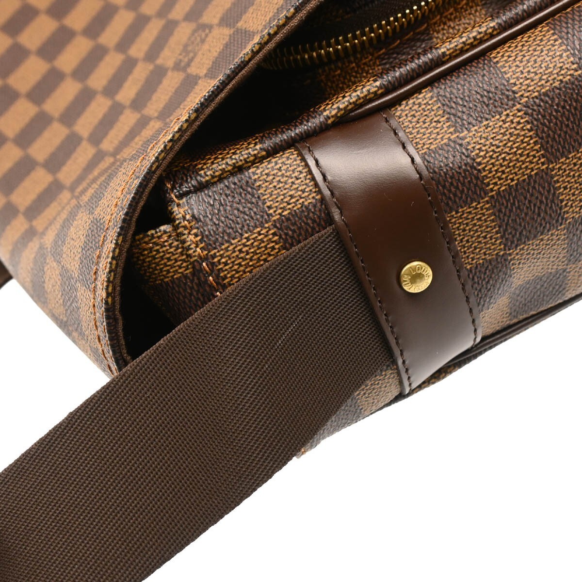 Louis Vuitton Damier Messenger Melville Shoulder Bag