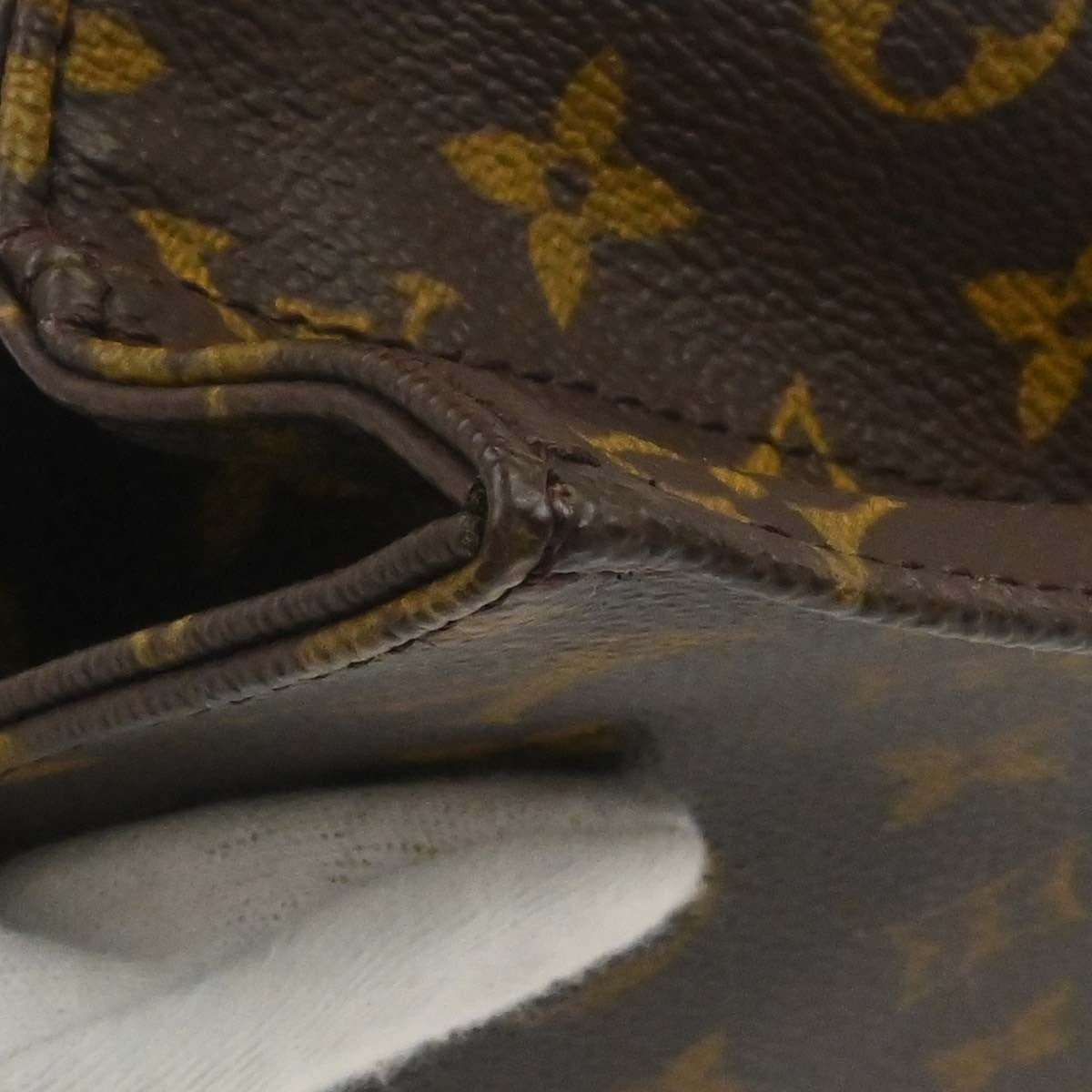 Louis Vuitton Monogram Sac Plat Tote Handbag