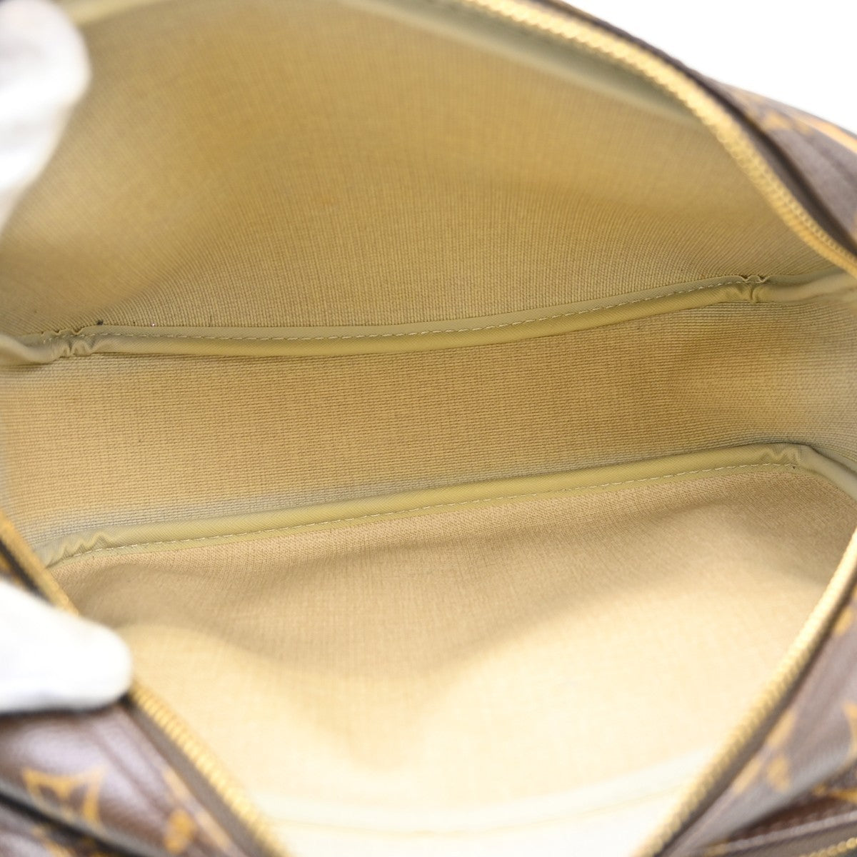 Louis Vuitton Reporter PM Messenger Shoulder Bag