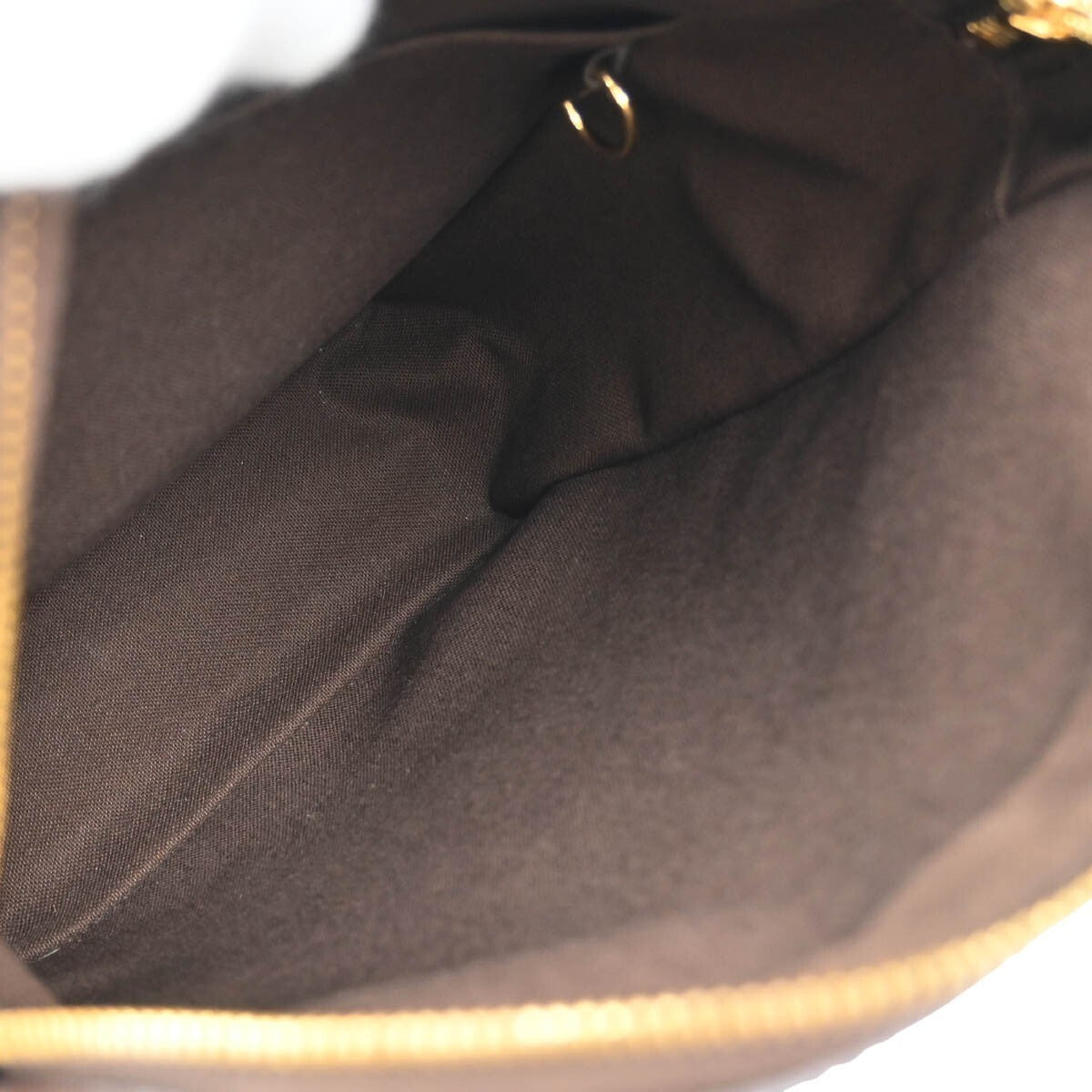 Louis Vuitton Damier Trotteur Beaubourg Shoulder Bag