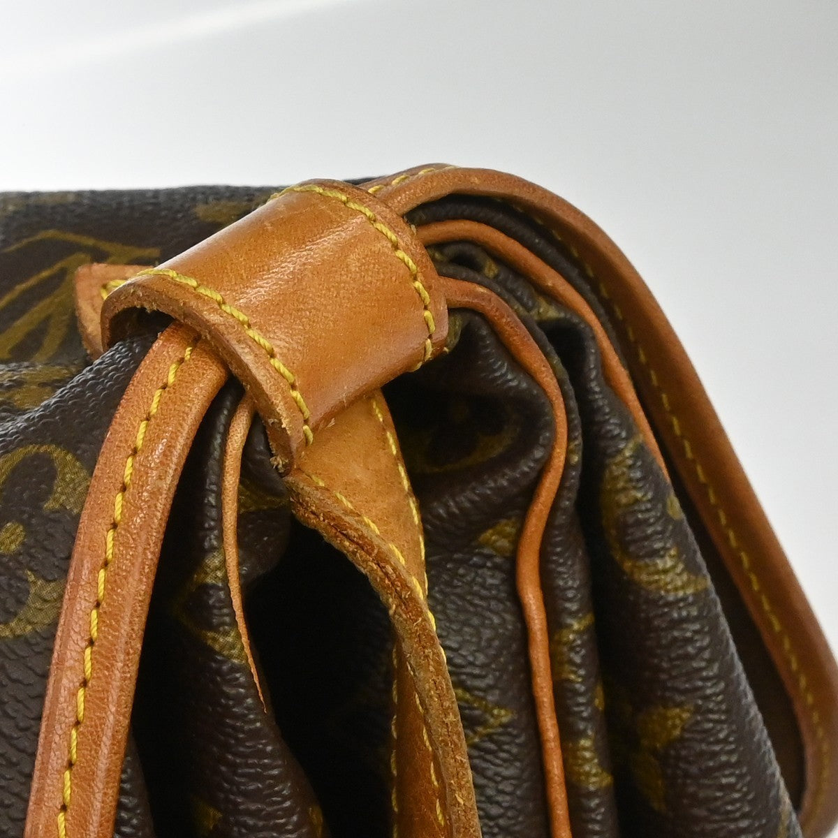 Louis Vuitton Saumur 35 Shoulder Bag Monogram