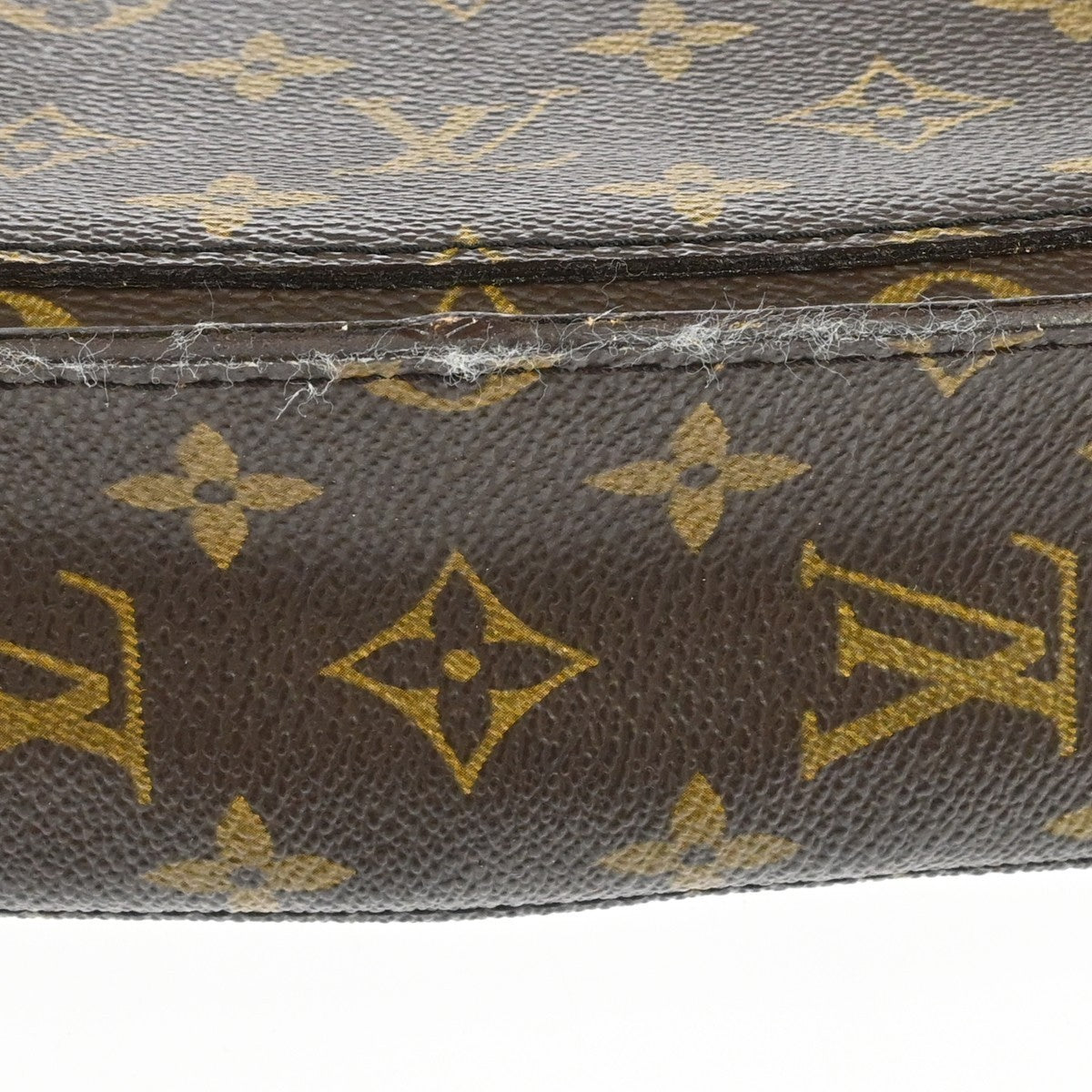 Louis Vuitton Saint Cloud GM Shoulder Bag