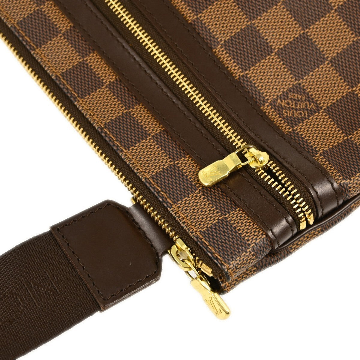 Louis Vuitton Damier Pochette Bosphore Shoulder Bag