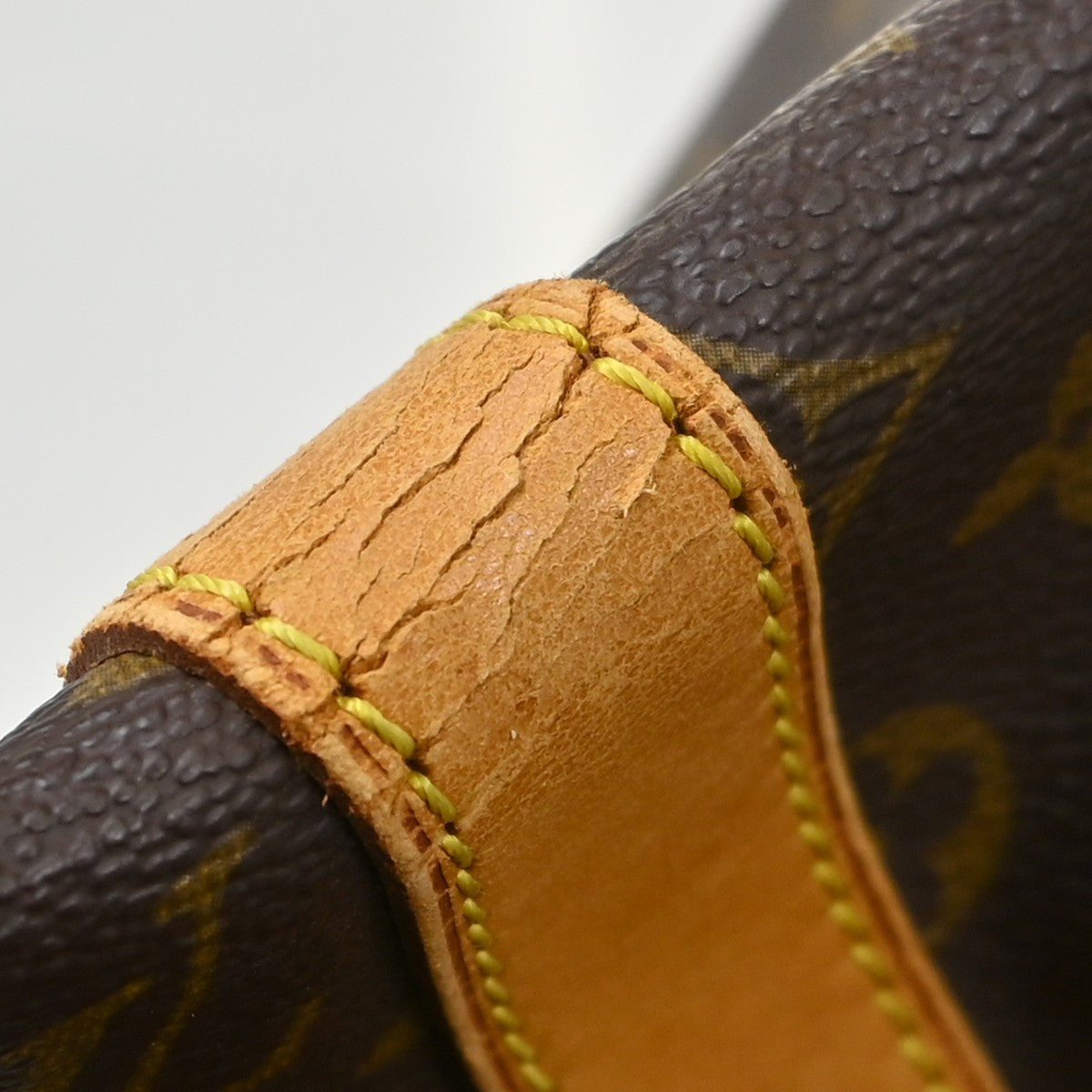 Louis Vuitton Keepall 50 Travel Handbag Monogram