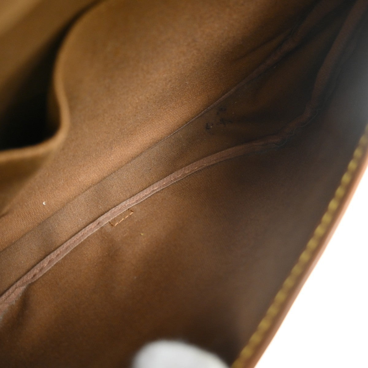 Louis Vuitton Monogram Saumur 30 Messenger Bag