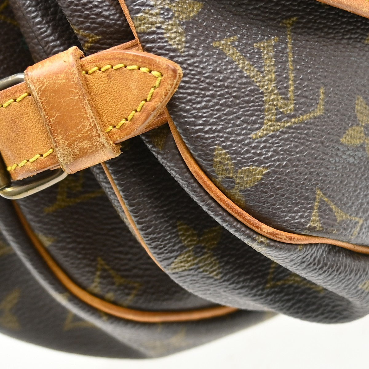 Louis Vuitton Monogram Saumur 30 Messenger Bag