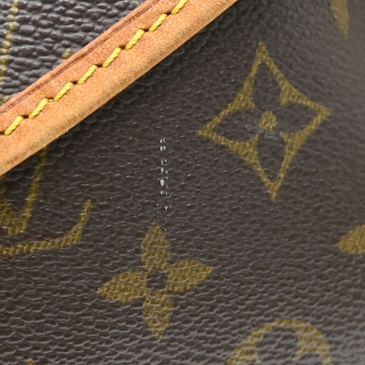 Louis Vuitton Monogram Saumur 30 Messenger Bag