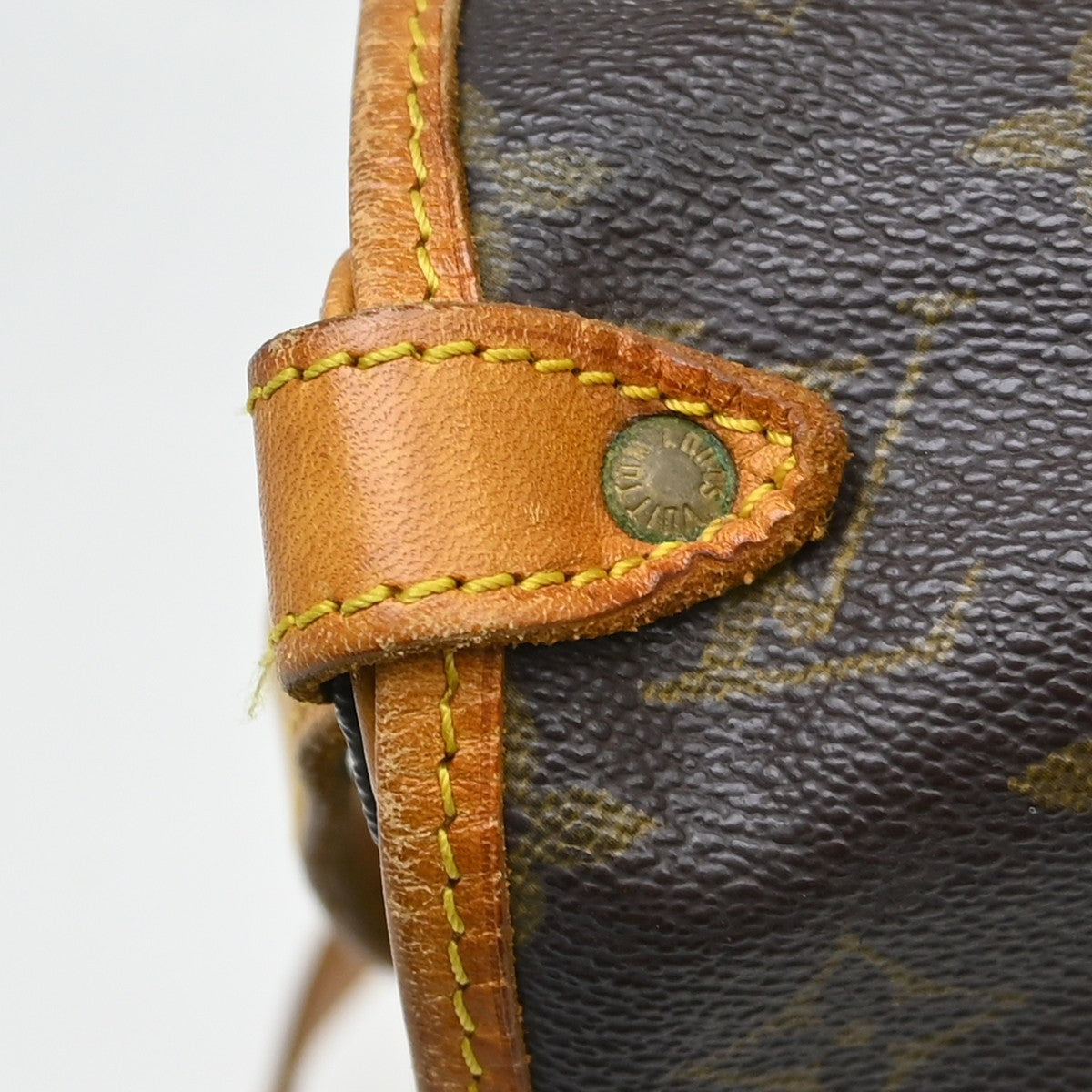 Louis Vuitton Monogram Saumur 30 Messenger Bag