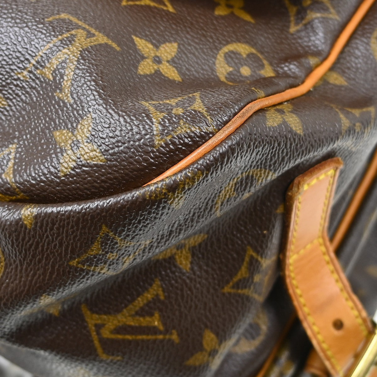 Louis Vuitton Saumur 35 Shoulder Bag Monogram