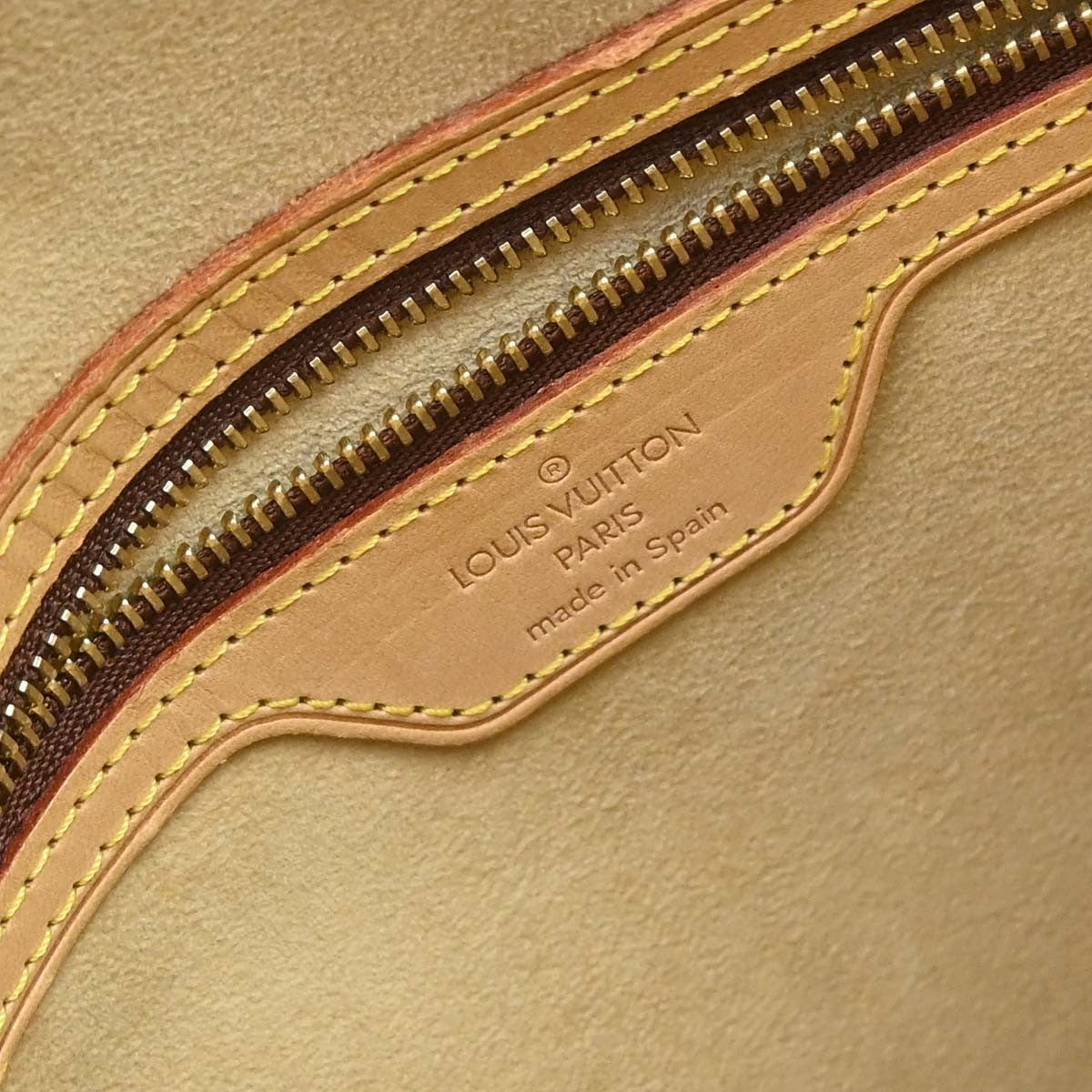 Louis Vuitton Looping GM Shoulder Bag Monogram