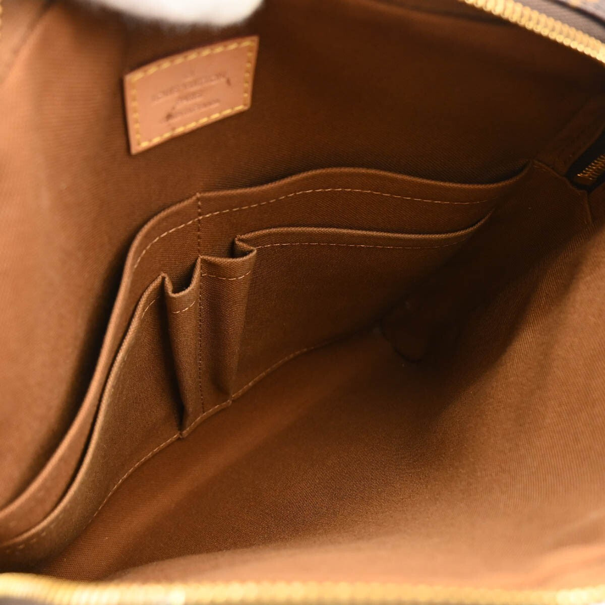 Louis Vuitton Monogram Trotteur Beaubourg Shoulder Bag