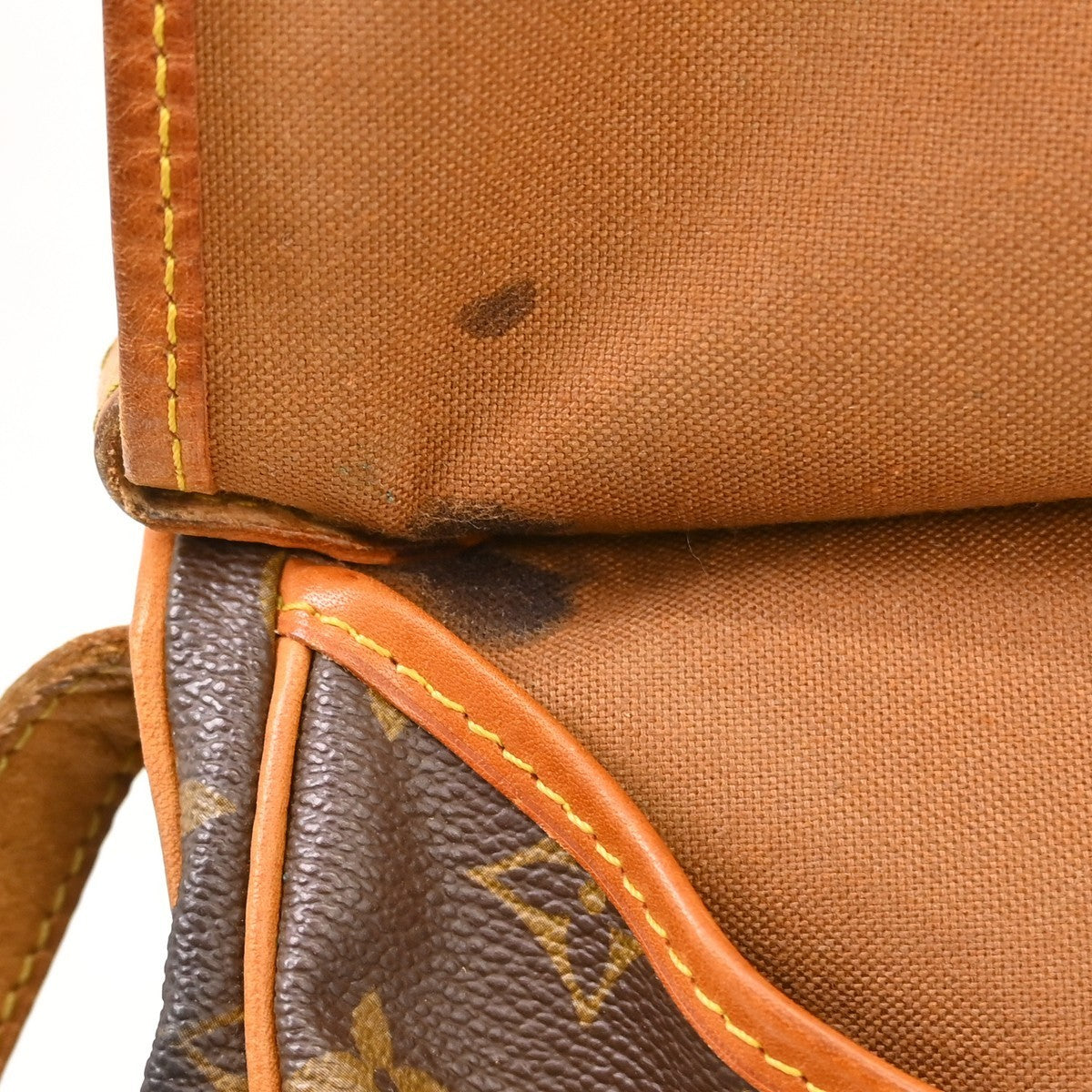 Louis Vuitton Monogram Saumur 30 Messenger Bag