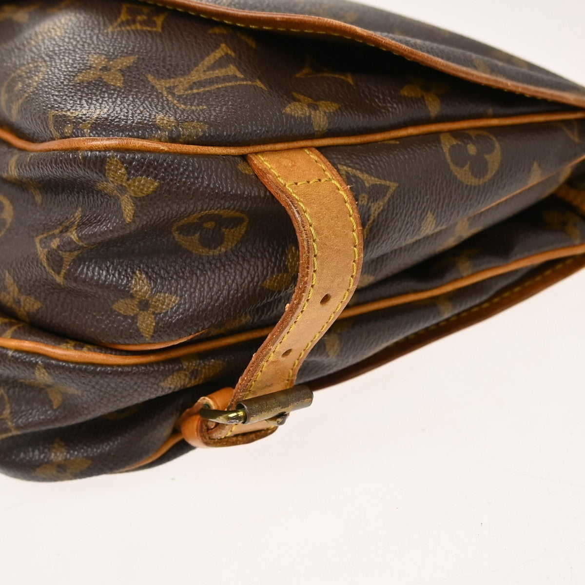 Louis Vuitton Monogram Saumur 30 Messenger Bag