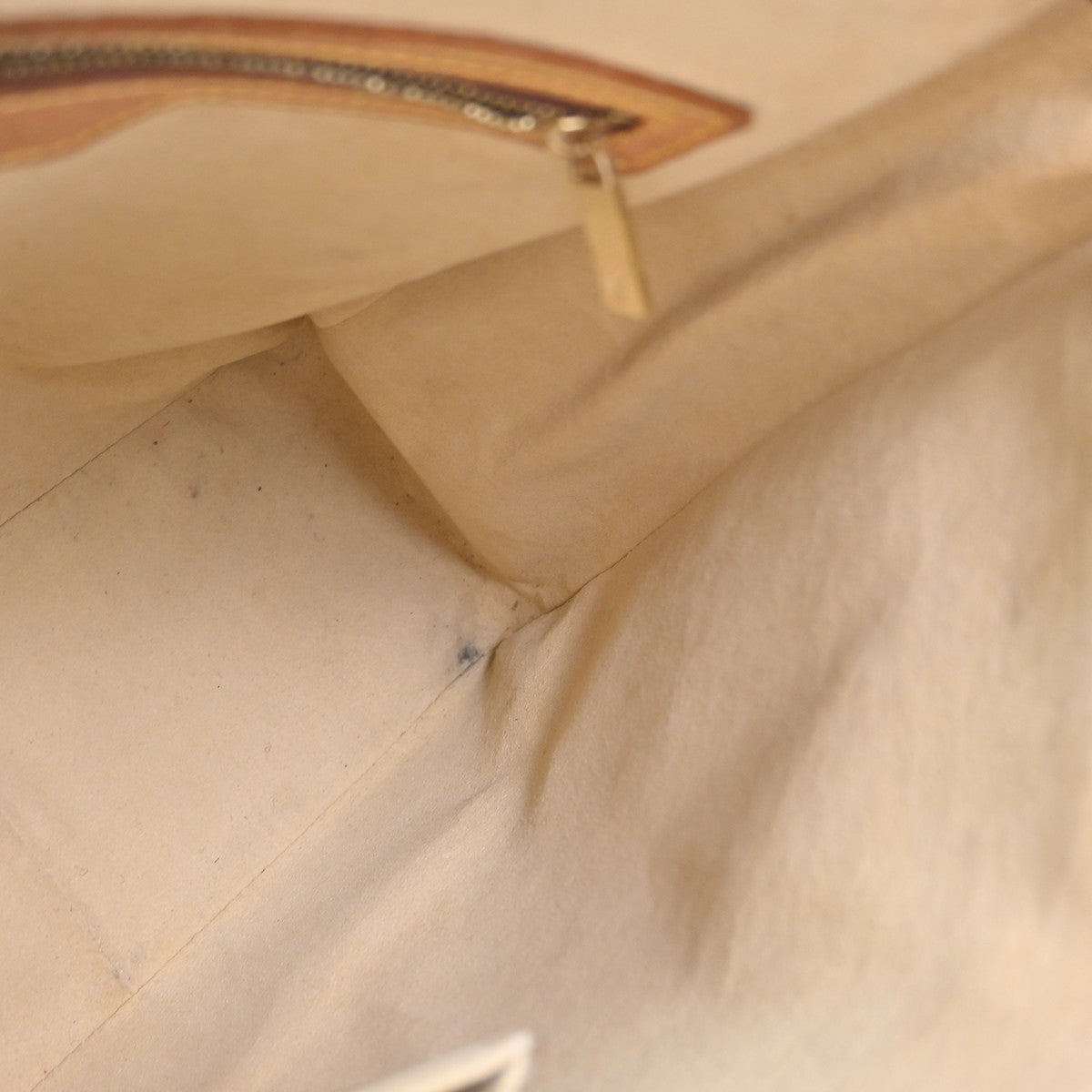 Louis Vuitton Looping GM Shoulder Bag Monogram
