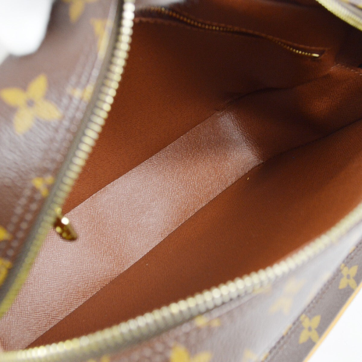 Louis Vuitton Monogram Nile Messenger Shoulder Bag