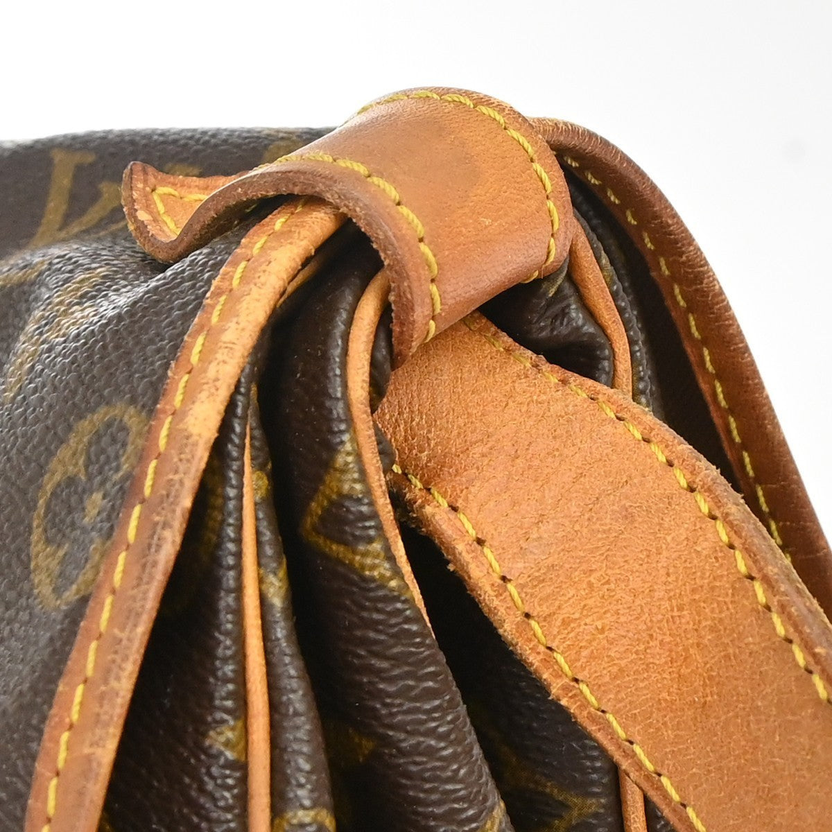 Louis Vuitton Saumur 35 Shoulder Bag Monogram
