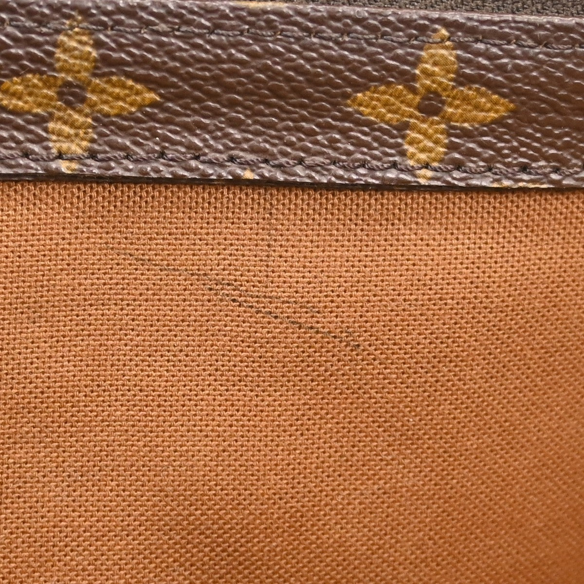 Louis Vuitton Cabas Mezzo Hand Tote Bag Monogram