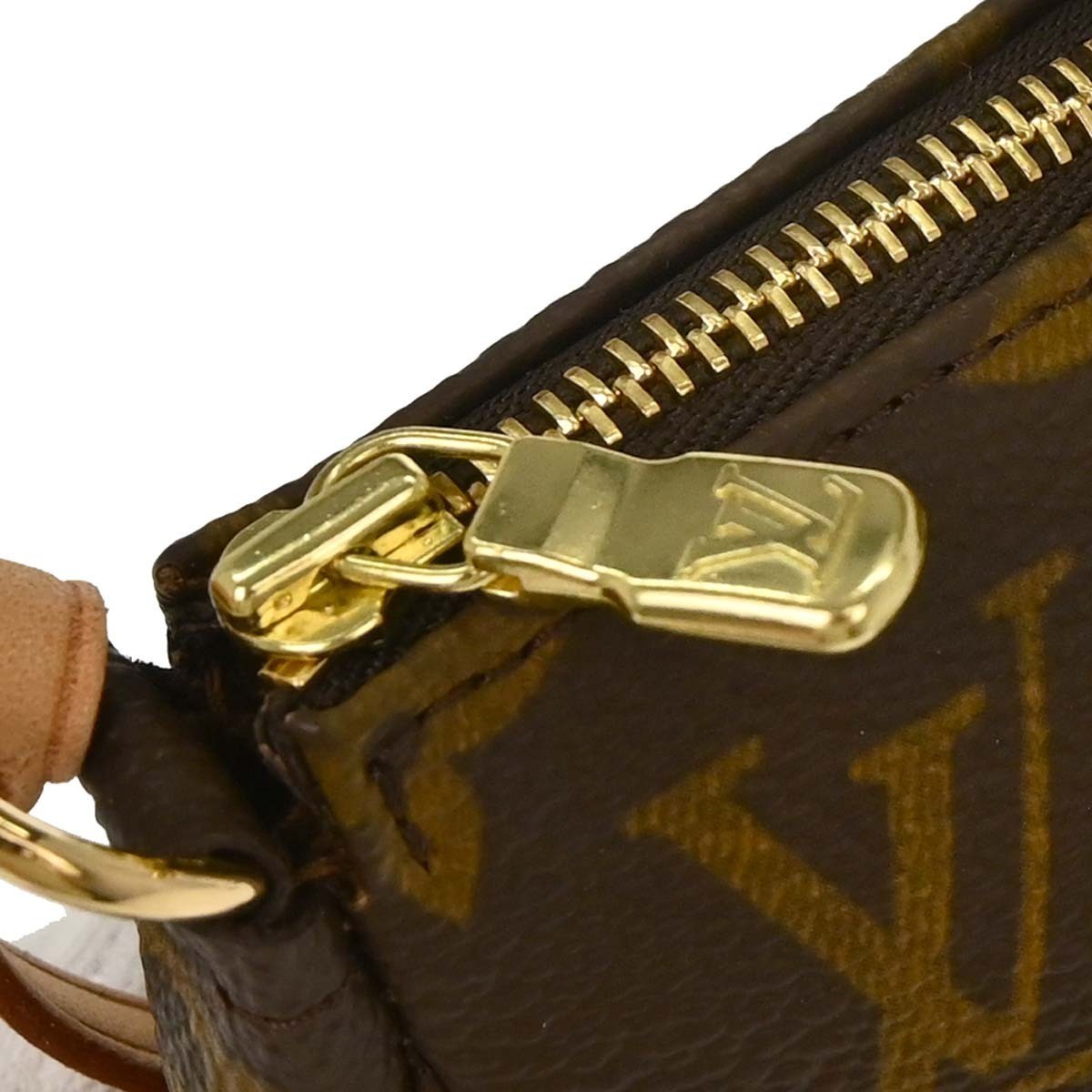 Louis Vuitton Monogram Pochette Accessoires Handbag