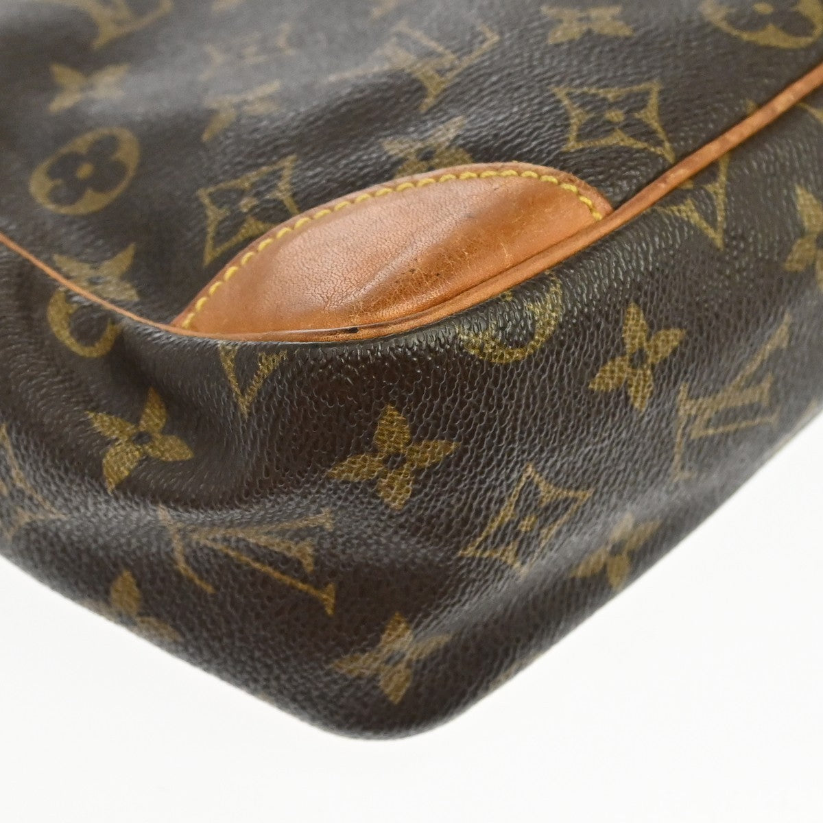 Louis Vuitton Trocadero 30 Shoulder Bag Monogram