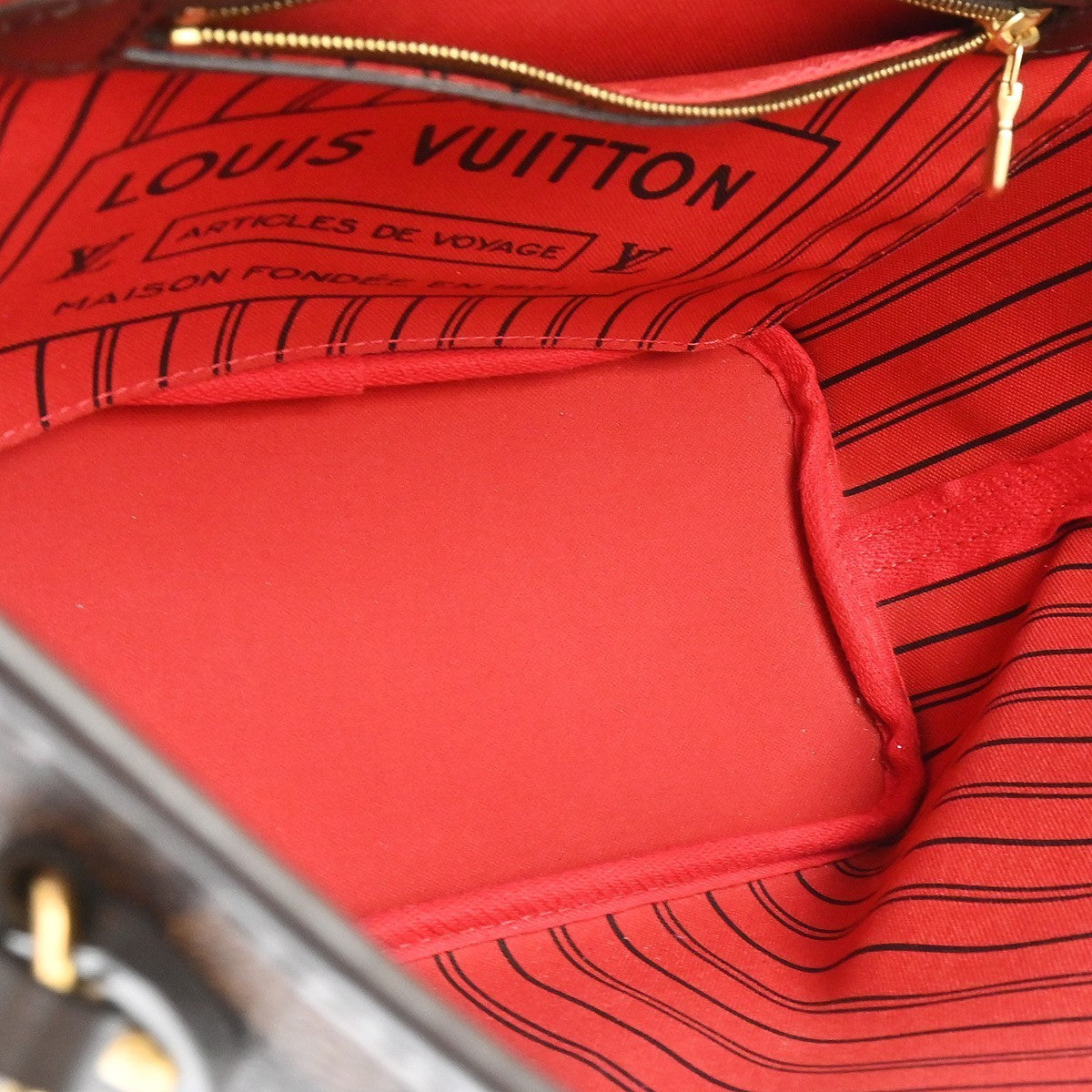 Louis Vuitton Damier Neverfull PM Tote Handbag