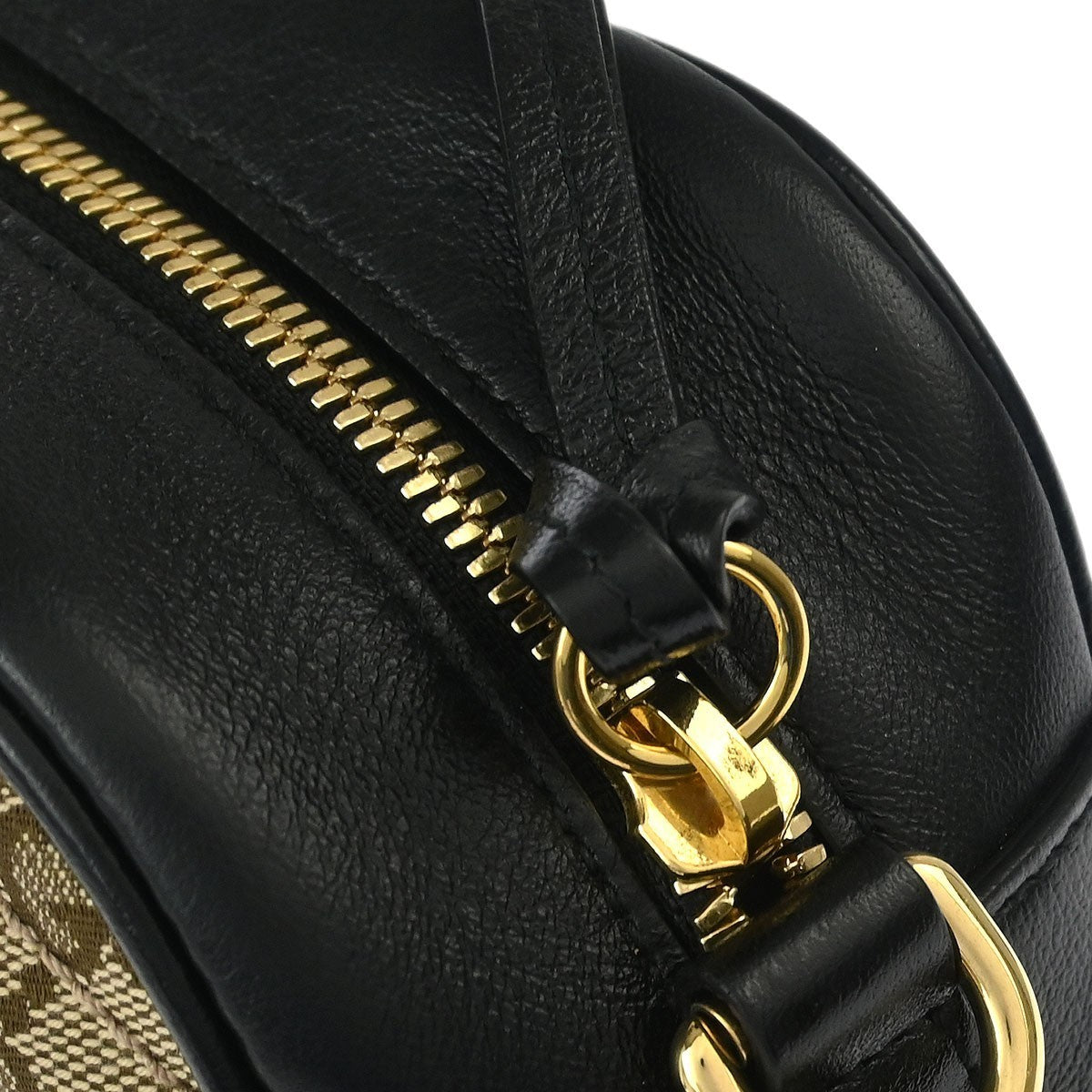 Gucci Beige GG Marmont Shoulder Camera Bag