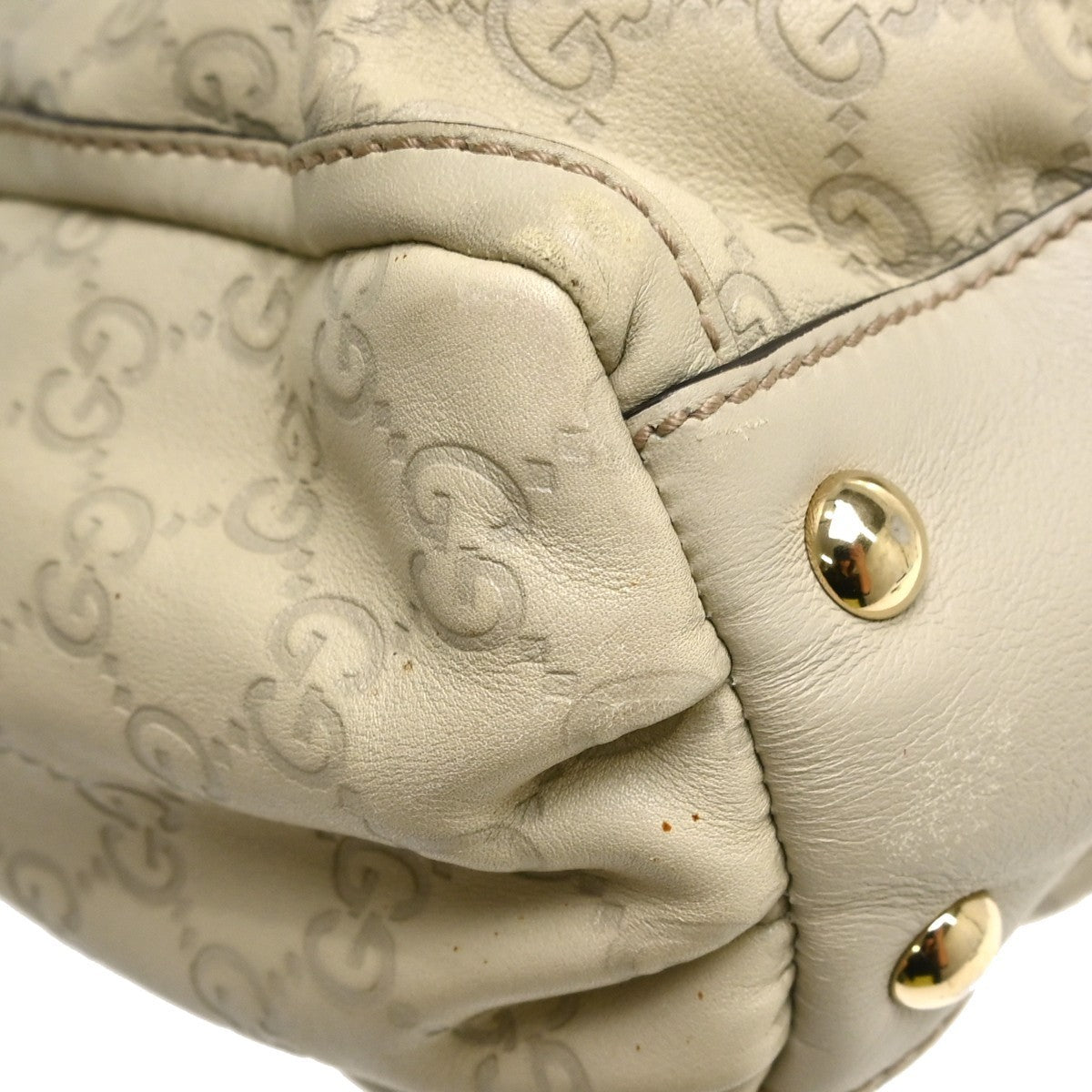 Gucci Off-white Guccissima Leather Tote Handbag