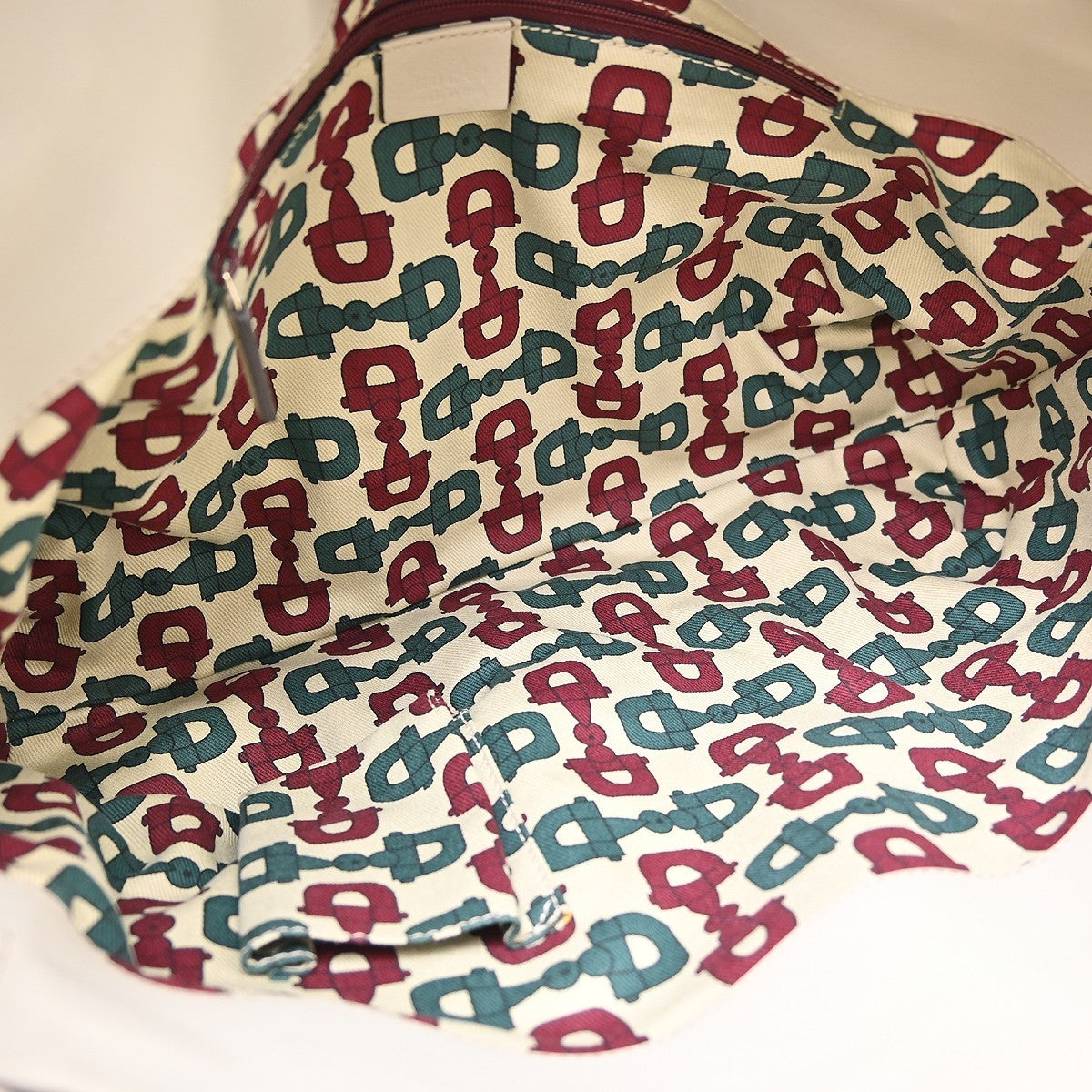 Gucci Off-white Guccissima Leather Tote Handbag