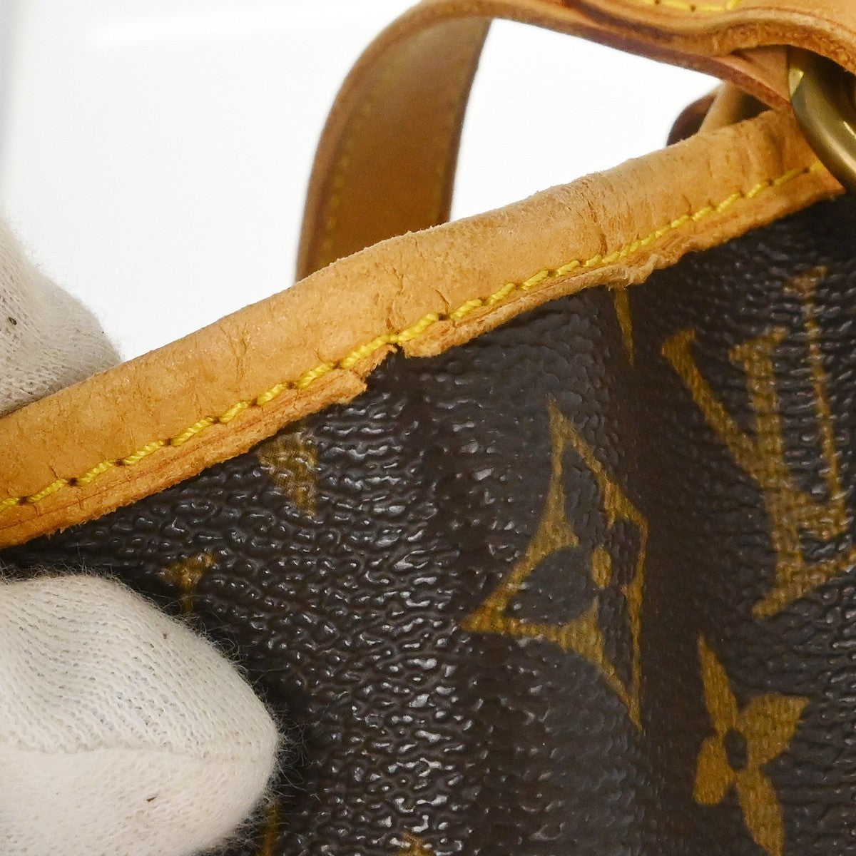 Louis Vuitton Batignolles Vertical Hand Tote Bag