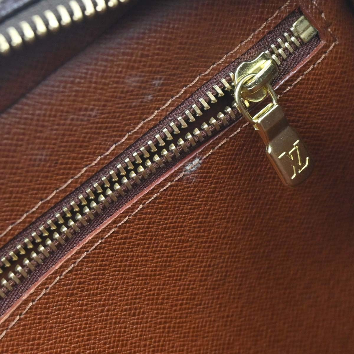 Louis Vuitton Trocadero 27 Crossbody Shoulder Bag