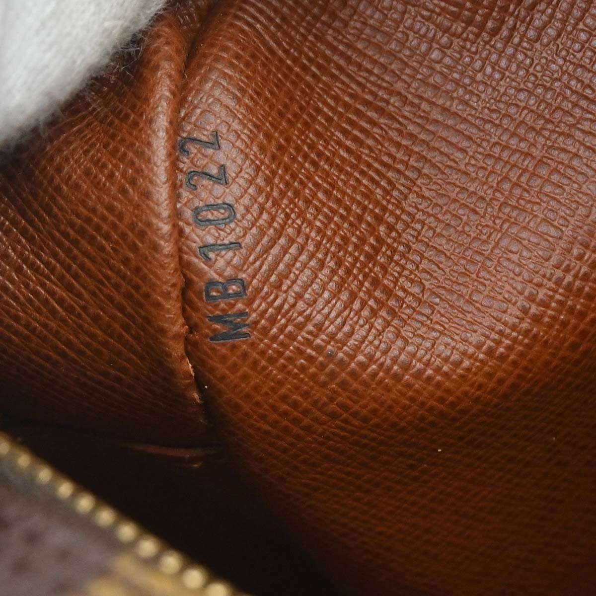 Louis Vuitton Trocadero 27 Crossbody Shoulder Bag