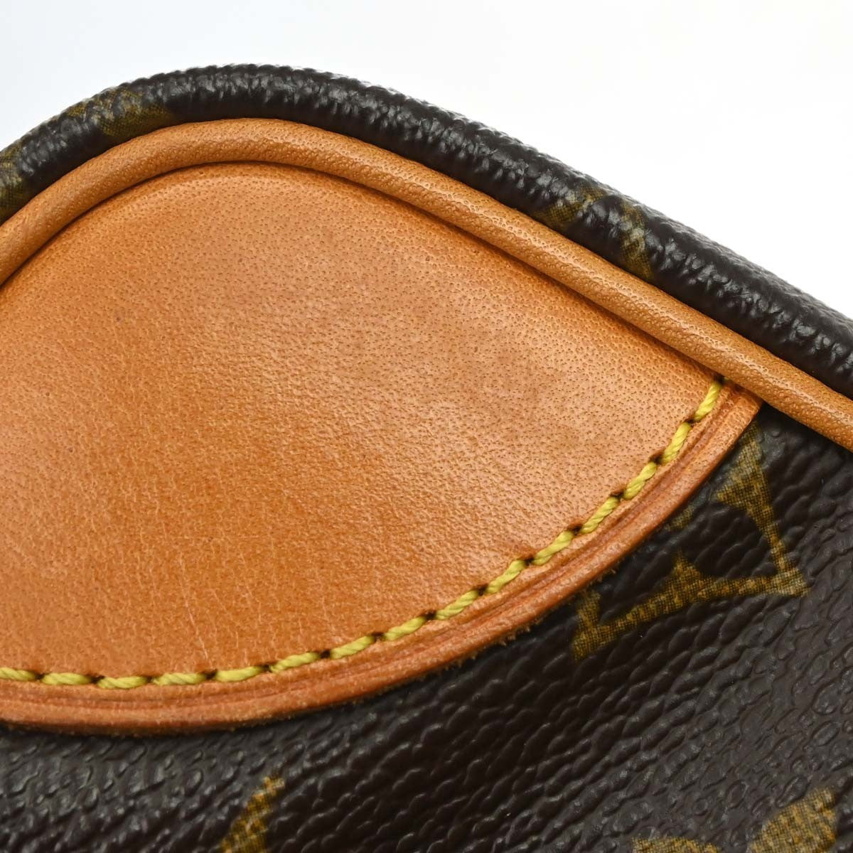 Louis Vuitton Trocadero 27 Crossbody Shoulder Bag